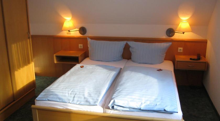 Tommes Gästehaus Zur Mühle Schmallenberg Zimmer foto